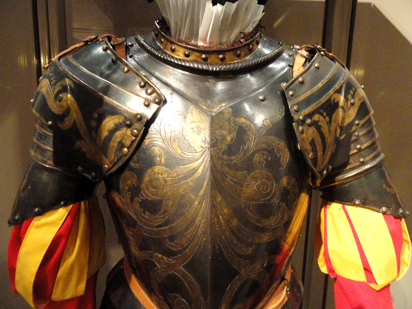 Armour for the Papal Guard of Gregory XIII, c. 1580s (Higgins Armory Museum)