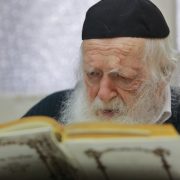 Israeli Rabbi Says He’s Already Holding Meetings With Messiah